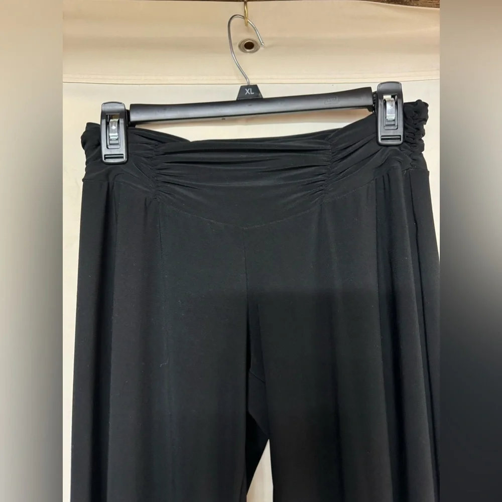 Studio Y, size small but has tons of stretch. - Picture 6 of 8